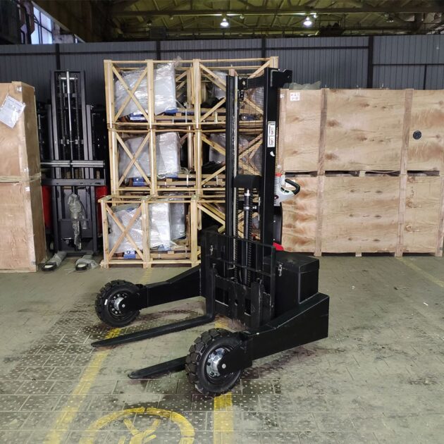 Самоходный Штабелер для Бездорожья AX 1016RT OXLIFT 1600 мм 1000 кг — изображение 3