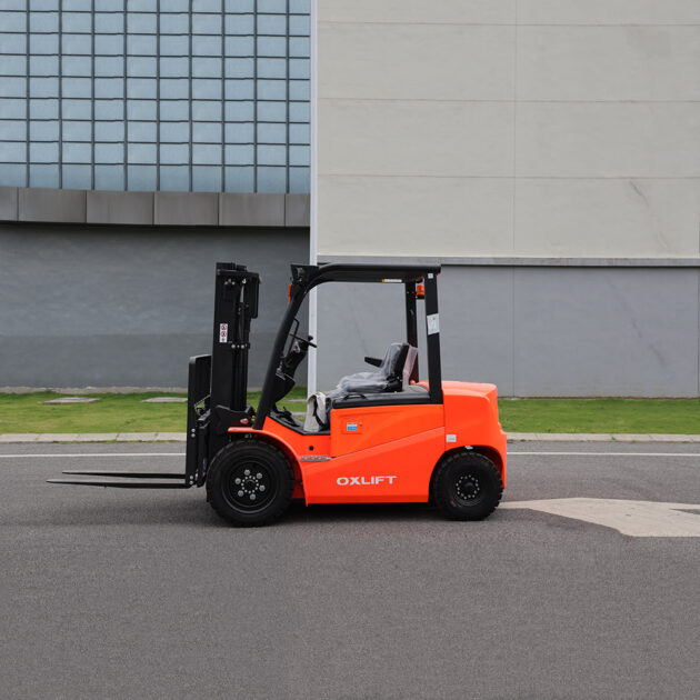 Электропогрузчик Вилочный RX 3050L OXLIFT 3000 кг 5000 мм Li-Ion, Side-Shift — изображение 4