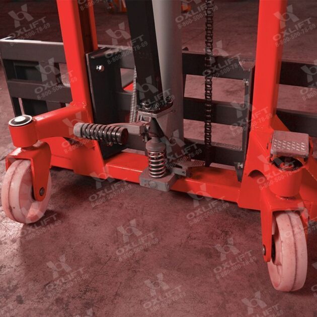 Гидравлический Штабелер с Широкими Опорными Лапами HS16-W OXLIFT 1600 мм 1500 кг — изображение 4